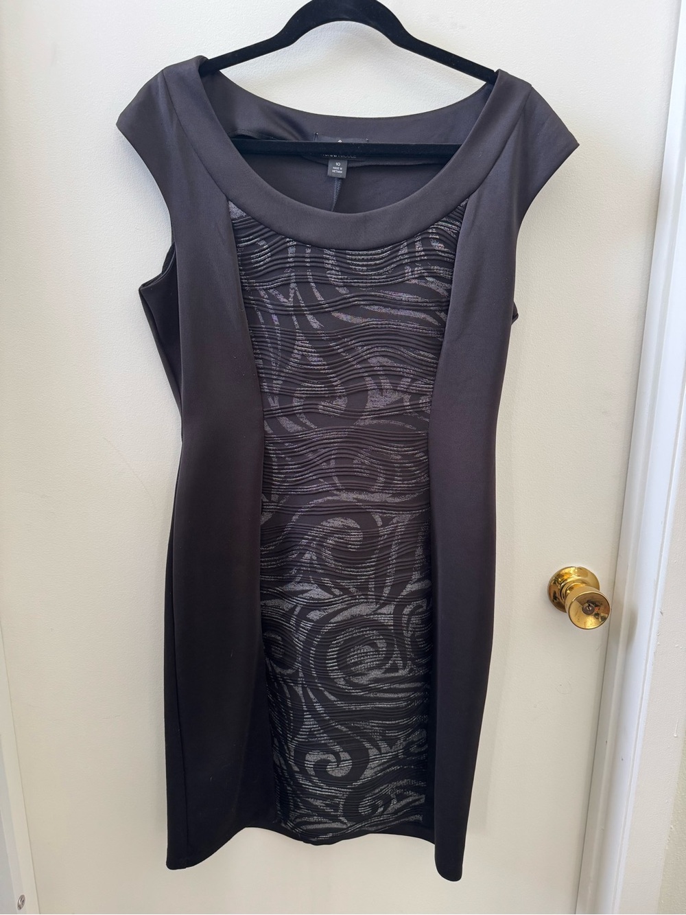 Ronni Nicole Black Dress